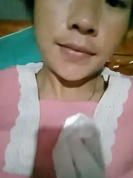 Snapshot of Micky_baby chatting on June 19, 2026, 5:39 pm Micky baby online show from June 19, 2026, 5:39 pm