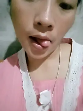 Snapshot of Micky_baby chatting on June 25, 2026, 5:17 pm Micky baby online show from June 25, 2026, 5:17 pm