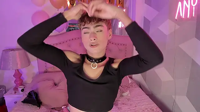 JacobRusso online show from December 14, 2025, 9:52 pm