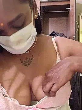 Dharshini98 online show from January 18, 2026, 11:30 pm