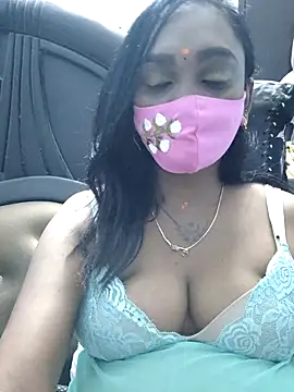 Dharshini98 online show from March 31, 2026, 7:25 pm