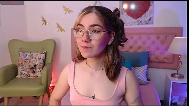 AriLumi online show from January 13, 2026, 7:30 pm