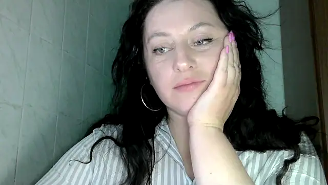 MelinaAx online show from April 18, 2026, 6:34 pm