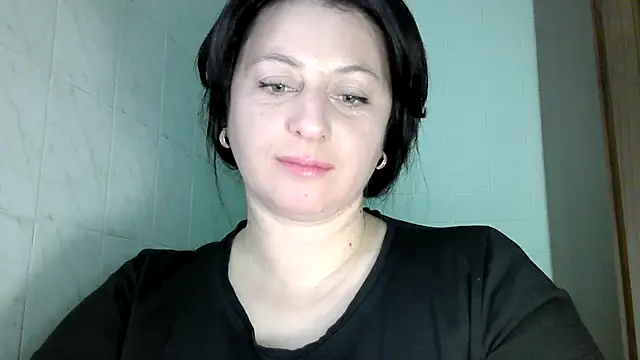 Snapshot of MelinaAx chatting on April 29, 2026, 8:15 pm MelinaAx online show from April 29, 2026, 8:15 pm