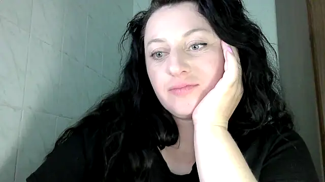 Snapshot of MelinaAx chatting on May 17, 2026, 7:21 pm MelinaAx online show from May 17, 2026, 7:21 pm