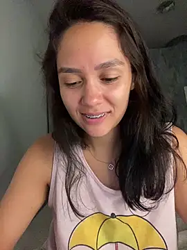 carolsapequinha online show from February 2, 2026, 11:58 pm