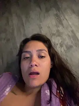 Snapshot of carolsapequinha chatting on June 8, 2026, 1:28 am carolsapequinha online show from June 8, 2026, 1:28 am