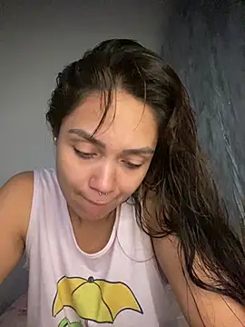 Snapshot of carolsapequinha chatting on July 23, 2026, 1:20 pm carolsapequinha online show from July 23, 2026, 1:20 pm