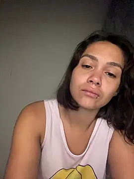 Snapshot of carolsapequinha chatting on July 28, 2026, 10:54 am carolsapequinha online show from July 28, 2026, 10:54 am