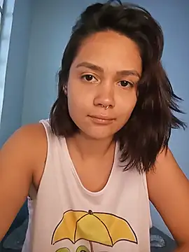 Snapshot of carolsapequinha chatting on August 6, 2026, 10:50 am carolsapequinha online show from August 6, 2026, 10:50 am