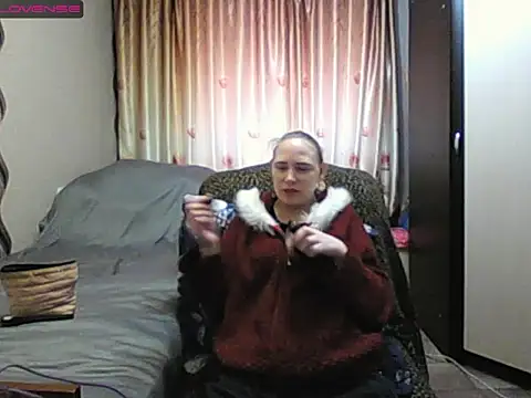 JenniDeep online show from February 9, 2026, 10:41 am