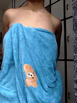 sexy lelina online show from April 4, 2026, 7:06 am