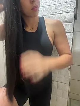 Snapshot of Monahliza chatting on December 1, 2025, 3:22 am Monahliza online show from December 1, 2025, 3:22 am