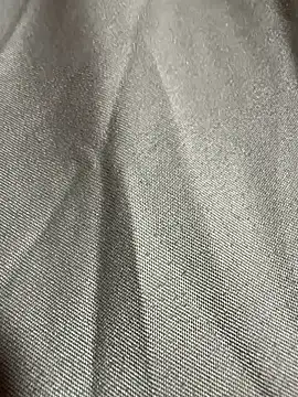 Snapshot of Thythy68 chatting on November 13, 2025, 4:33 am Thythy68 online show from November 13, 2025, 4:33 am