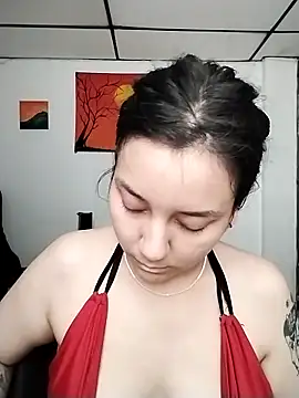 chibi love online show from December 14, 2025, 7:40 pm