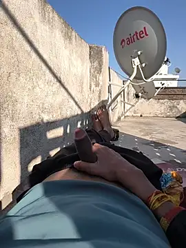 Ritik143jhil online show from January 16, 2026, 9:57 am