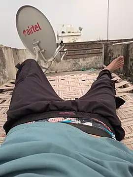 Ritik143jhil online show from February 1, 2026, 10:47 am