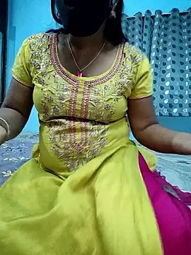 mahalaxmi teluguammai online show from December 23, 2025, 9:29 am