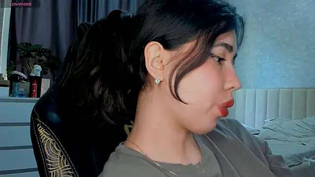 Snapshot of Diara_1an chatting on May 8, 2026, 3:34 am Diara 1an online show from May 8, 2026, 3:34 am