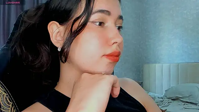 Snapshot of Diara_1an chatting on May 28, 2026, 4:43 am Diara 1an online show from May 28, 2026, 4:43 am