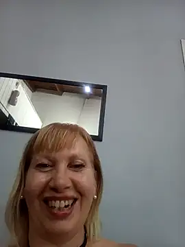 SexyMilf1211 online show from February 19, 2026, 1:56 am