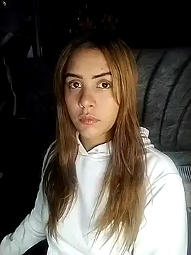 Snapshot of Allisongray-- chatting on November 14, 2025, 9:19 am Allisongray-- online show from November 14, 2025, 9:19 am