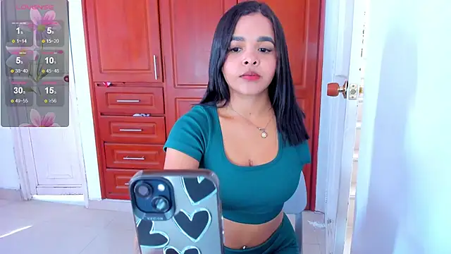 Snapshot of Tatiana-Jaaramillo chatting on March 2, 2026, 2:13 pm Tatiana-Jaaramillo online show from March 2, 2026, 2:13 pm