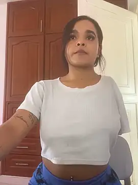 Snapshot of Tatiana-Jaaramillo chatting on March 9, 2026, 3:49 pm Tatiana-Jaaramillo online show from March 9, 2026, 3:49 pm