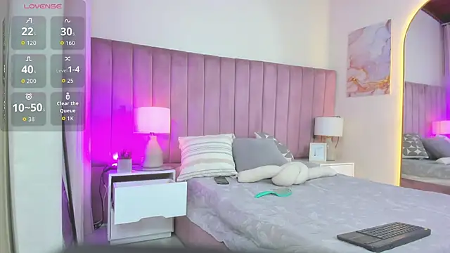 Snapshot of Valentino_moretti chatting on March 7, 2026, 11:40 am Valentino moretti online show from March 7, 2026, 11:40 am