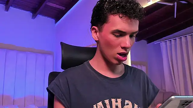 Seab trooy online show from February 11, 2026, 3:11 am