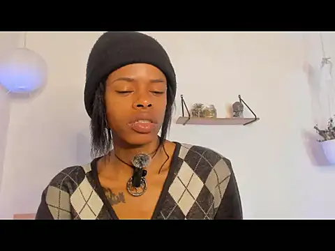 aprille15 online show from March 21, 2026, 11:48 am