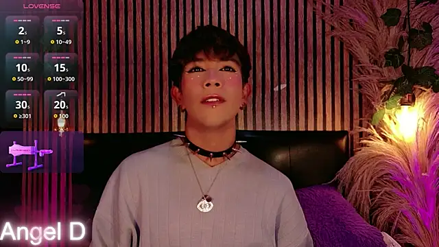 Angeldust19 online show from May 26, 2026, 4:52 am