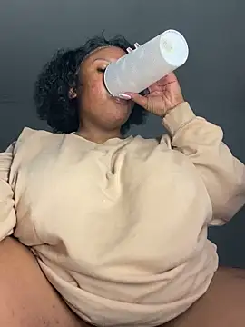 Snapshot of Busty-Sweetheart chatting on December 14, 2025, 8:24 pm Busty-Sweetheart online show from December 14, 2025, 8:24 pm