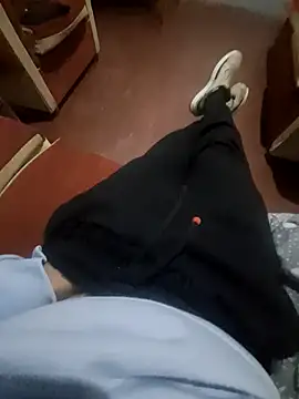 Snapshot of dey199524 chatting on November 15, 2025, 11:43 pm dey199524 online show from November 15, 2025, 11:43 pm