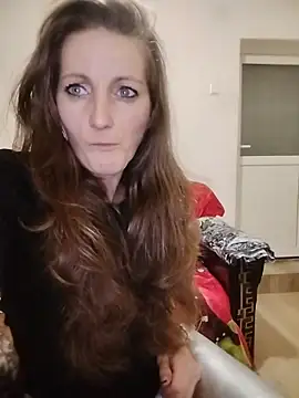 CrazyMaya39 online show from April 10, 2026, 10:58 pm