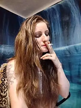 Snapshot of CrazyMaya39 chatting on July 14, 2026, 10:15 pm CrazyMaya39 online show from July 14, 2026, 10:15 pm