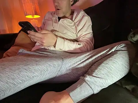 Brandonn1989amateur online show from February 12, 2026, 9:32 pm