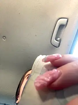 Snapshot of Scarlett_Noire_outdoors chatting on November 15, 2025, 7:43 pm Scarlett Noire outdoors online show from November 15, 2025, 7:43 pm