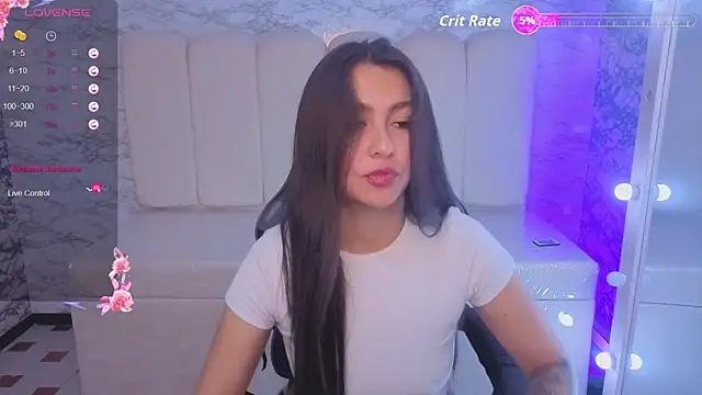 Snapshot of Maleja_v_ chatting on November 19, 2025, 1:33 pm Maleja v online show from November 19, 2025, 1:33 pm