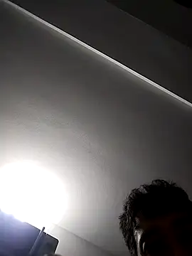 Snapshot of platone09 chatting on April 15, 2026, 8:53 pm platone09 online show from April 15, 2026, 8:53 pm