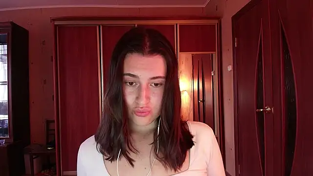 KristinaScott online show from March 27, 2026, 3:45 pm