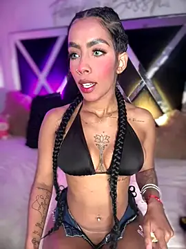 Snapshot of Fiorella_Bossh_ chatting on November 17, 2025, 6:57 pm Fiorella Bossh online show from November 17, 2025, 6:57 pm