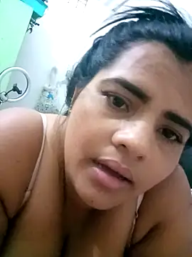  QueenSofia  online show from November 24, 2025, 7:24 pm