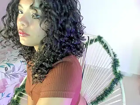 Snapshot of Agsi_goddess chatting on November 16, 2025, 3:56 am Agsi goddess online show from November 16, 2025, 3:56 am