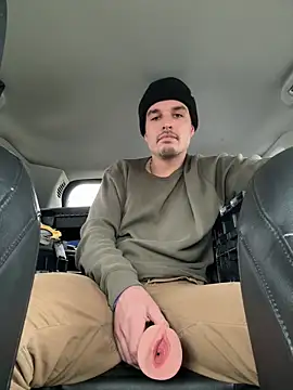 Snapshot of Skaterboy678 chatting on November 26, 2025, 7:04 pm Skaterboy678 online show from November 26, 2025, 7:04 pm