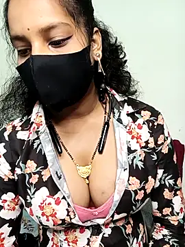 Desi Hot Queen online show from February 7, 2026, 5:22 am