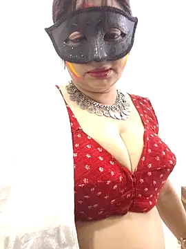 Cute-richa1 online show from March 3, 2026, 3:23 am