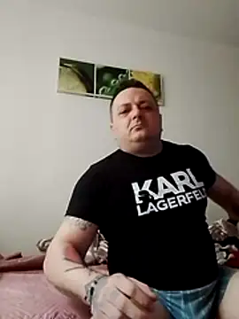 Snapshot of Ana1991@xh chatting on November 19, 2025, 11:10 am Ana1991xh online show from November 19, 2025, 11:10 am