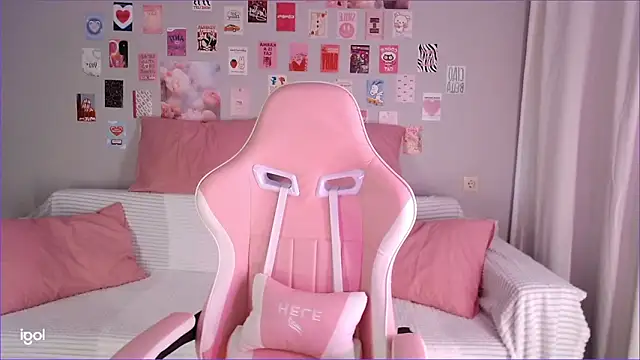 Lexi Bottom online show from March 11, 2026, 2:17 am