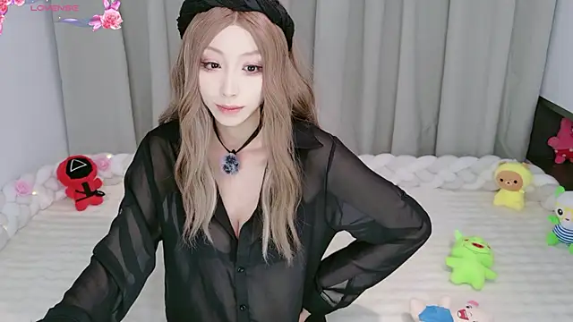 Snapshot of Lulu_QAQ chatting on June 12, 2026, 1:43 pm Lulu QAQ online show from June 12, 2026, 1:43 pm